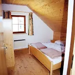 Hochsteinhuette Am Feuerkogel *